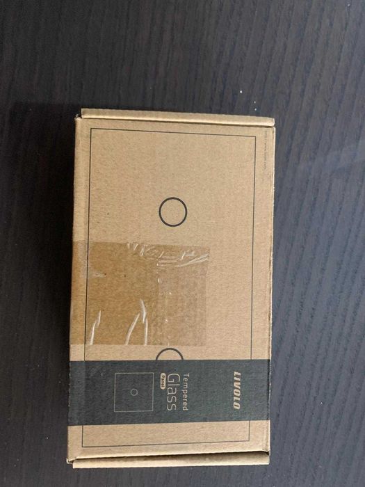 Interruptor tátil com tomada para parede
