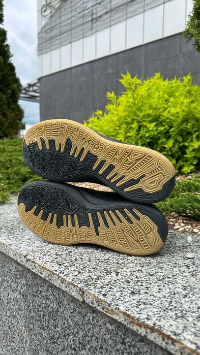#4439 Nike Freak 7 [US 9 | 27 cm]