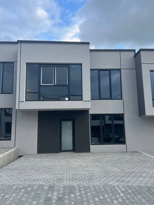 Продаж! Зданий таунхаус в експлуатацію
