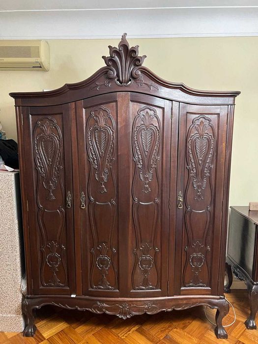 Armário Guarda fatos quarto nº1