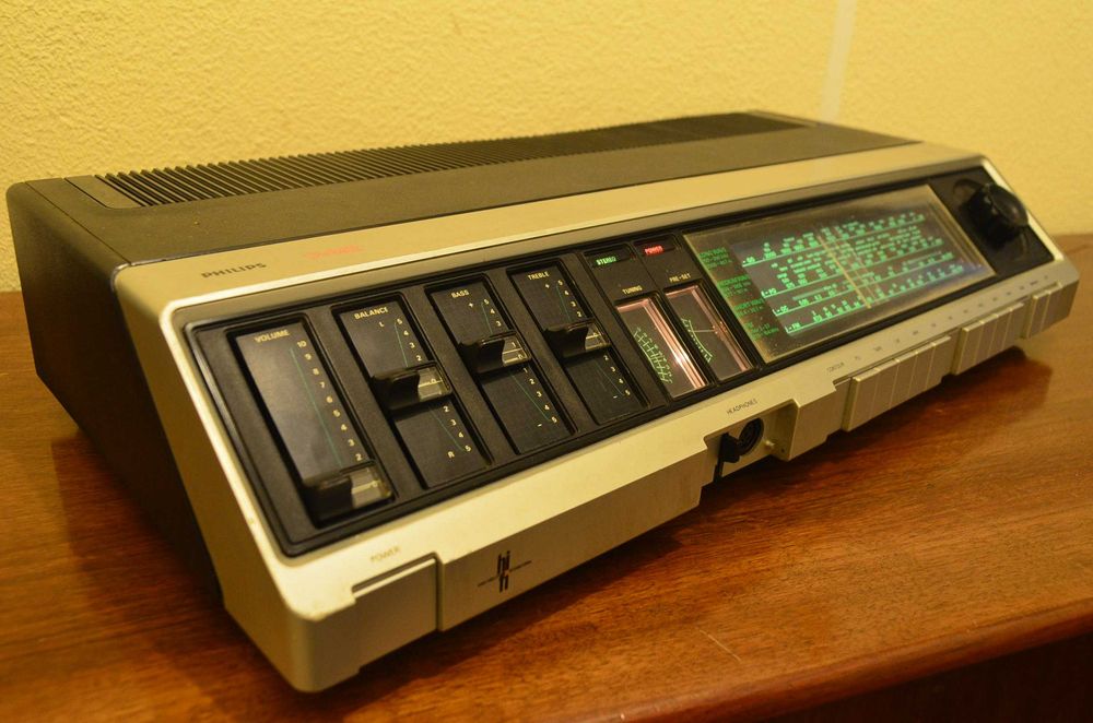 Amplificador/ Receiver Philips 742