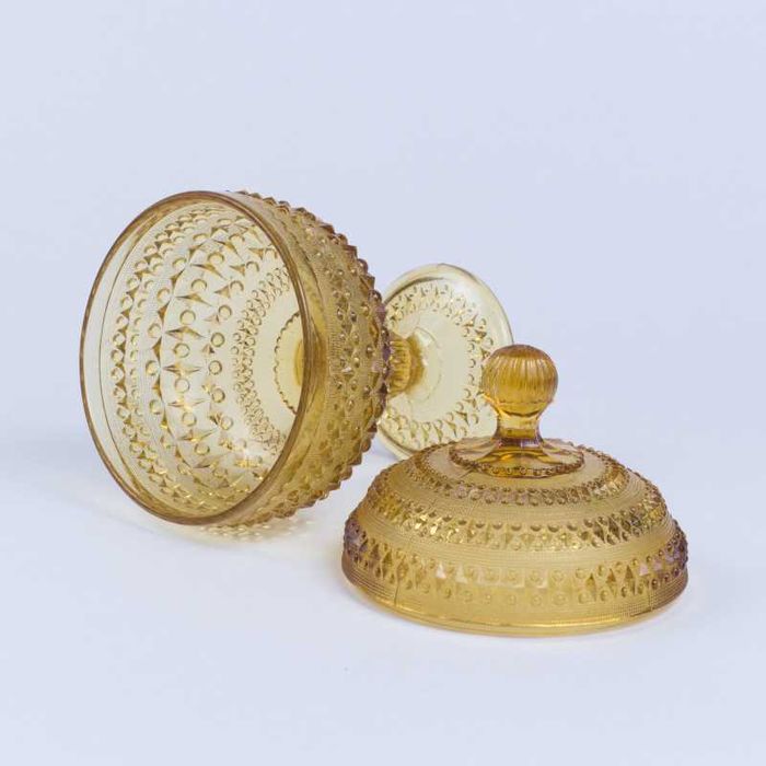 Romby i guziki bomboniera bursztynowa