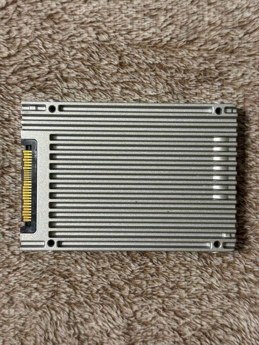 Intel SSD DC P3605 1.6TB 2.5'' NVME PCIe U.2 SSDPEDME016T4S