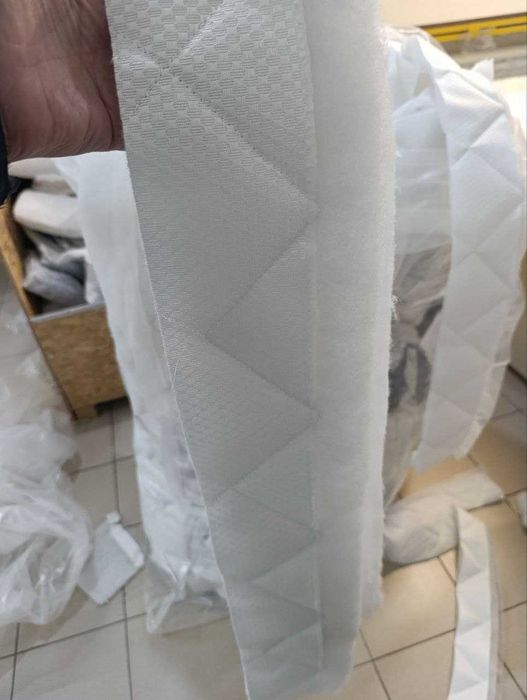 Обрізки тканини для наповлення чи рукоділля