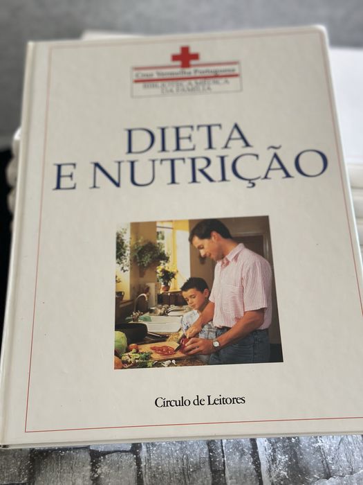 Coleção Completa "Biblioteca Médica da Família" – Cruz Vermelha (12 Vol.)