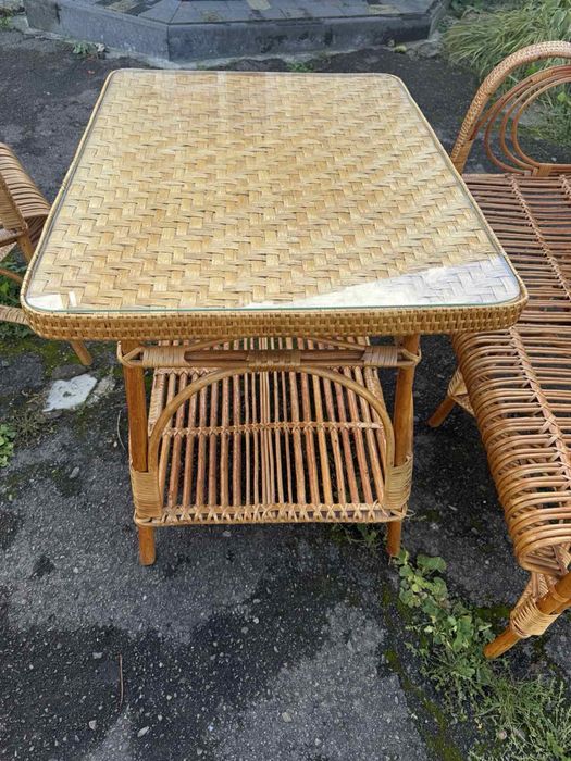 Продам набір меблів з лози