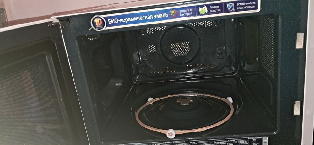 Мікрохвильова піч Самсунг на запчастини