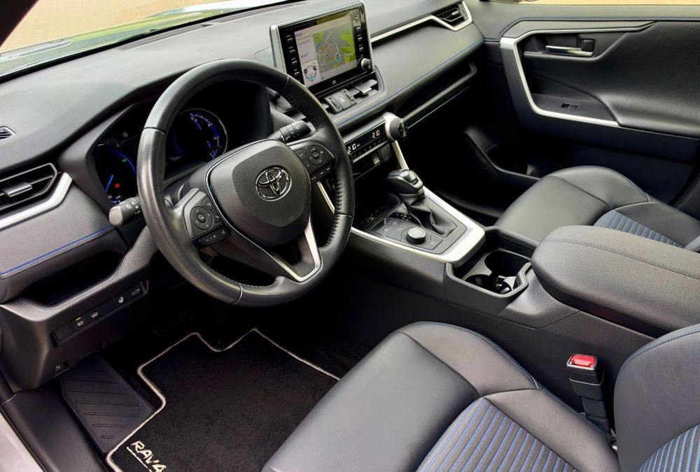 Toyota RAV4  Hybrid  2021