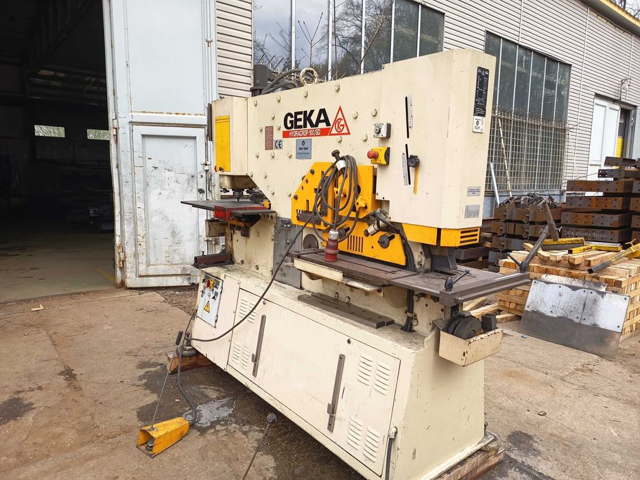Nożyce - prasa wykrawająca GEKA model Hydrocrop 100/SD sterowana CNC