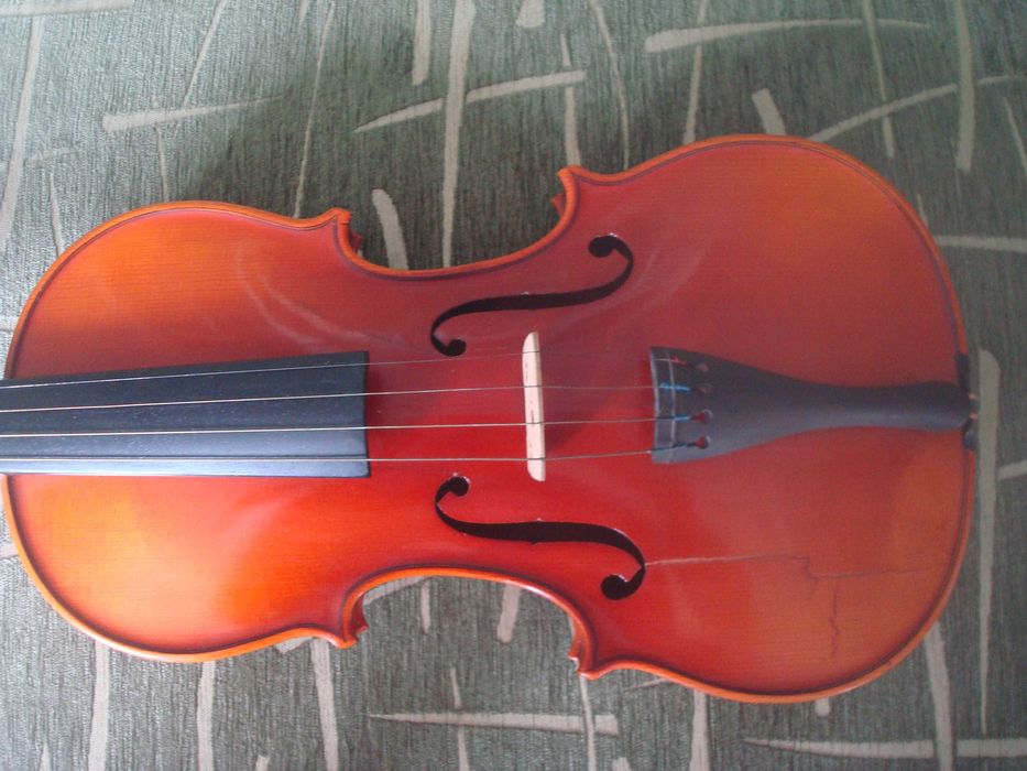 Продам скрипку 4/4 (Германия)