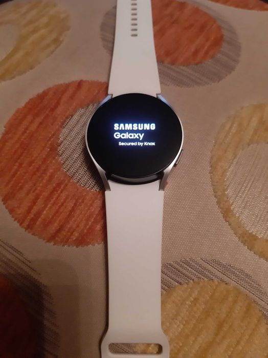 Samsung Galaxy Watch 6 40mm Silver