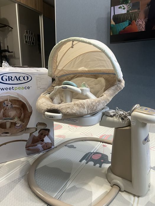 Укачуючий дитячий центр