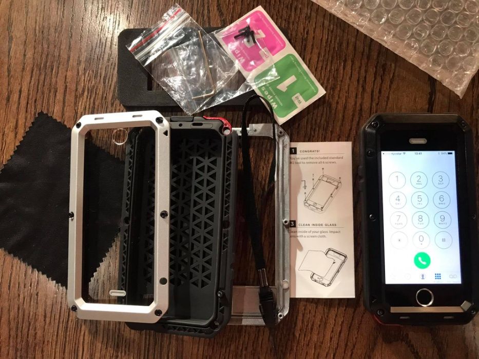 Чехол iPhone противоударный новый металлический  Lunatik Taktik