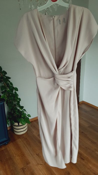 Elegancka sukienka rozmiar 34