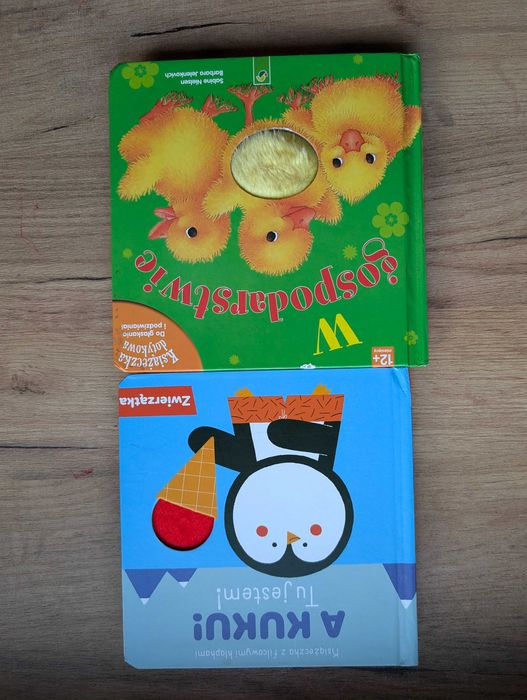 Dwie ksiazeczki sensoryczne dotykowe