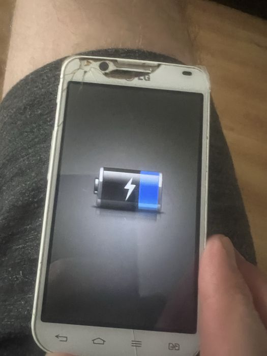 LG P-715 на запчасті