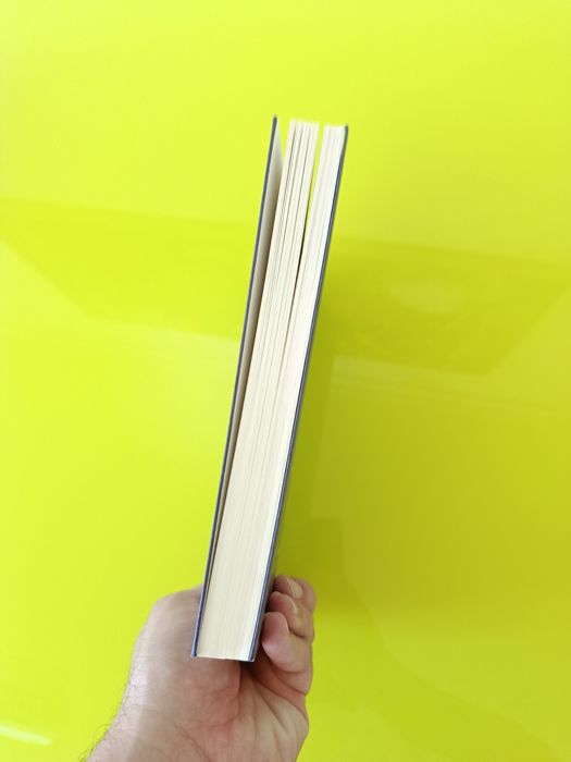 Livro "Não incomodar" Freida Mcfadden