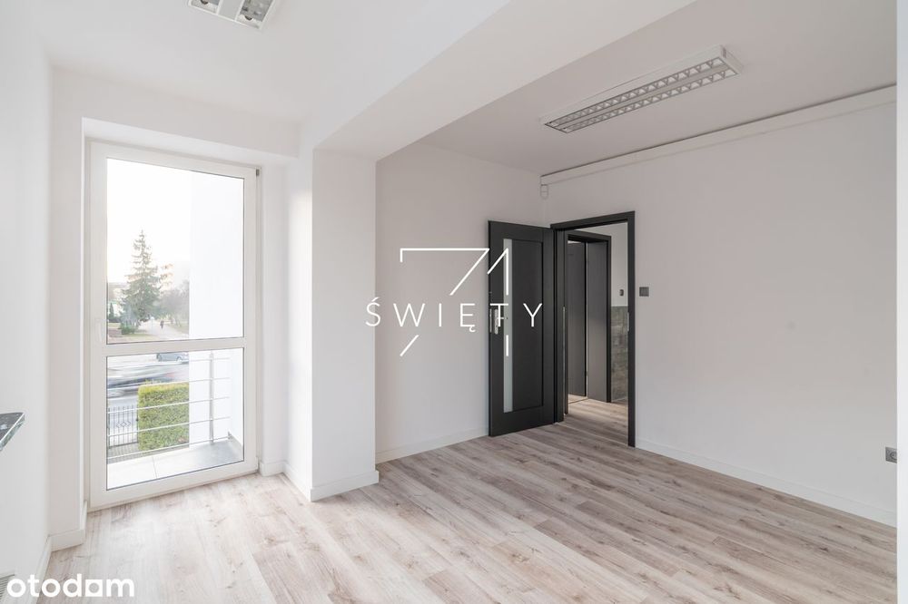 Komfortowy i funkcjonalny biurowiec w centrum Swarzędza.