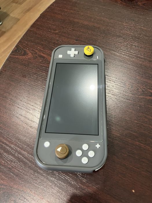 Продам Nintendo switch lite  256 gb