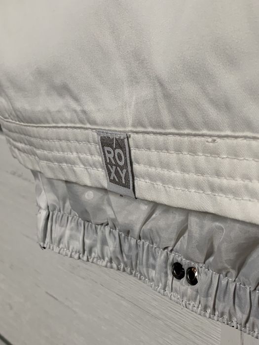 Spodnie snowboardowe ROXY 8k S regular fit