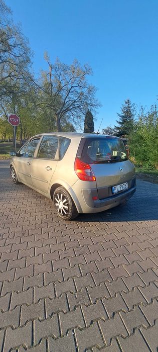 Renault Scenic lift