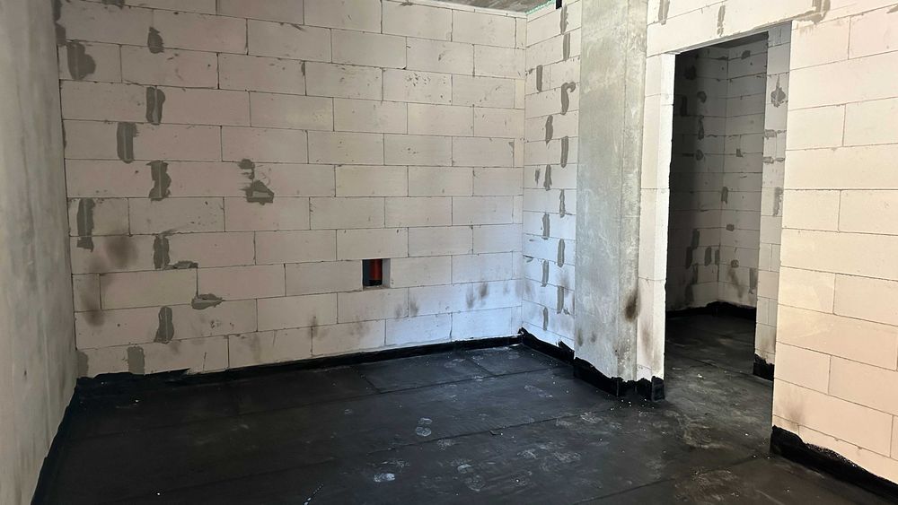 Продаж 2-к квартири + власне патіо, площа: 72.2 м², Брюховичі