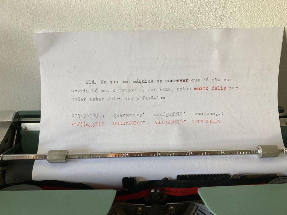 Máquina de escrever  **  Olivetti 32