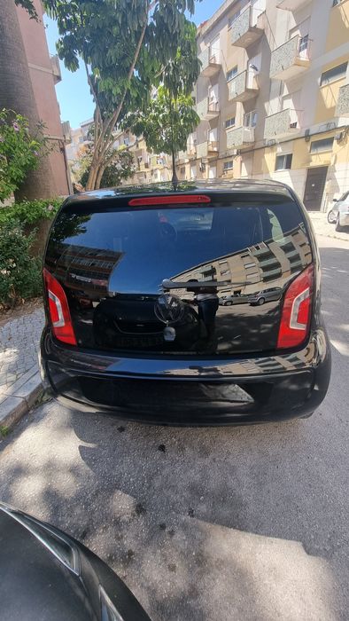 Volkswagen up! 1.0 (2012) em Estado Impecável – Apenas 102.000 km