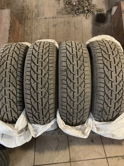 Шини 185/65/15 продам kormoran