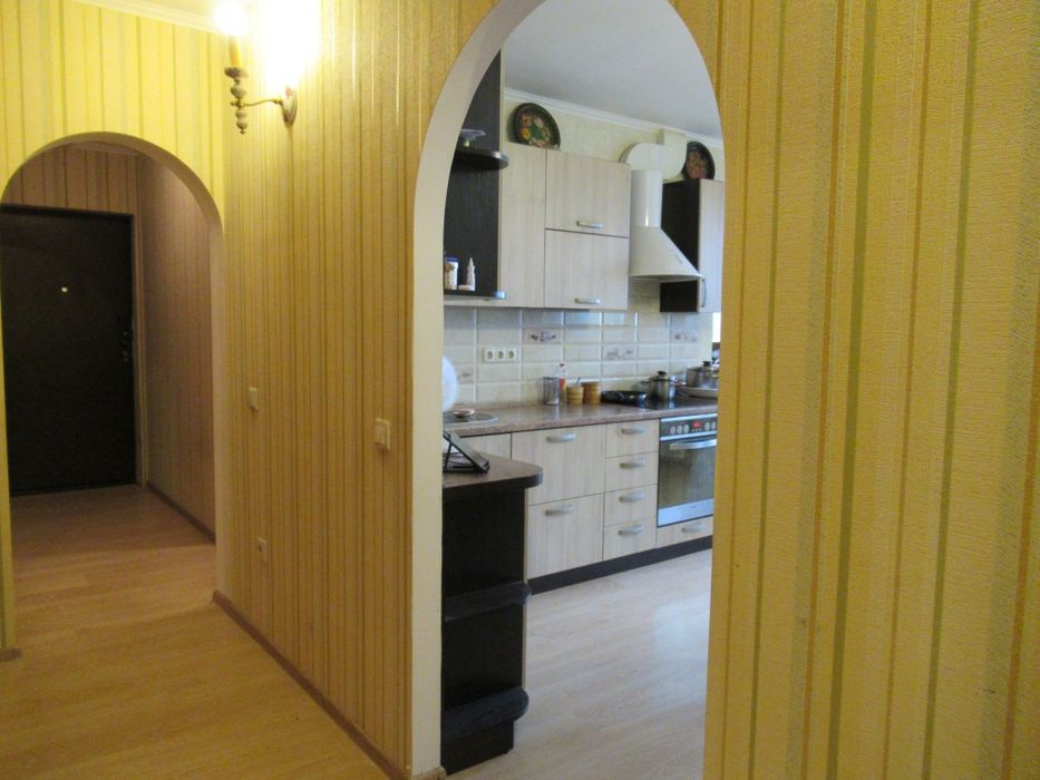 Продається 3-х.кім.квартира.вул.Ярослава Мудрого 28.Будинок 2014 року.