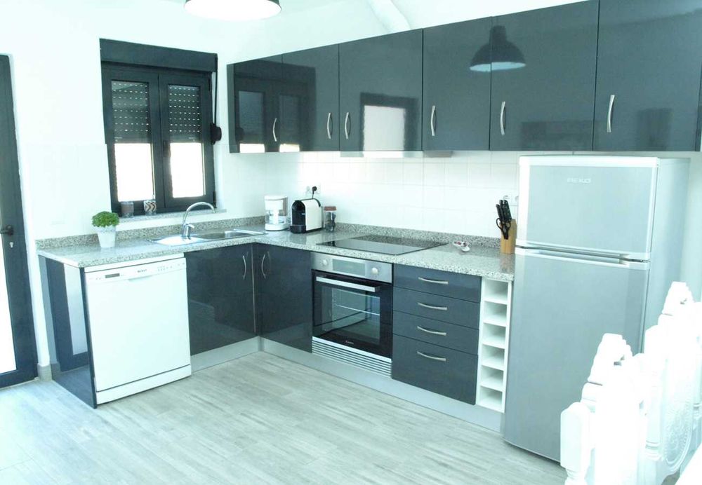 CMN19 casa V4 e piscina, salão jogos c/ bilhar,local calmo,linda vista