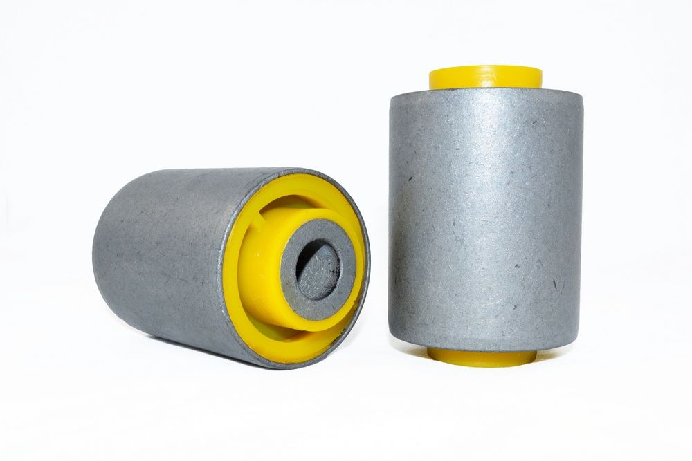 Сайлентблоки,стійки, Рено Трафік,Опель Віваро,Трафик, Виваро,Primastar