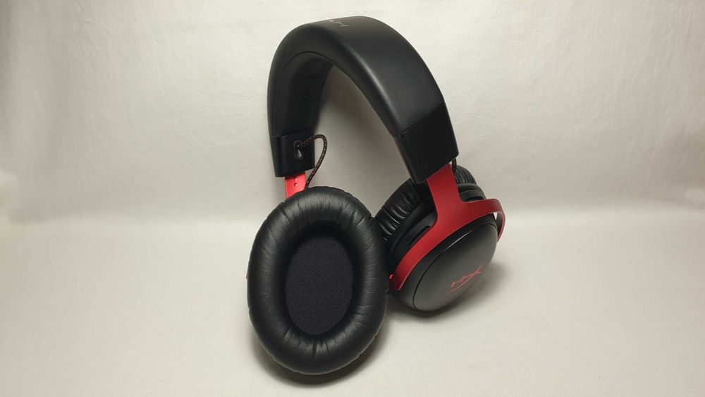 Słuchawki bezprzewodowe HyperX Cloud III Wireless jak NOWE.