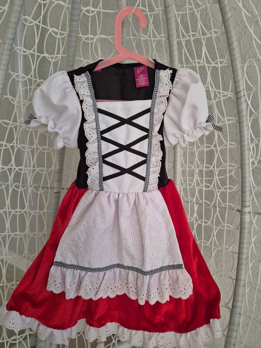 Dwa stroje, sukienki dla dziewczynki