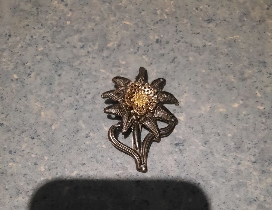 Значок Едельвейс