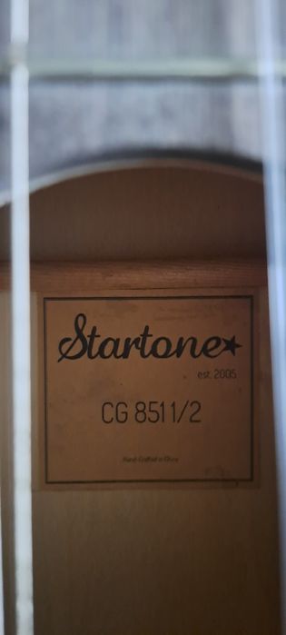 Gitara akustyczna, mała