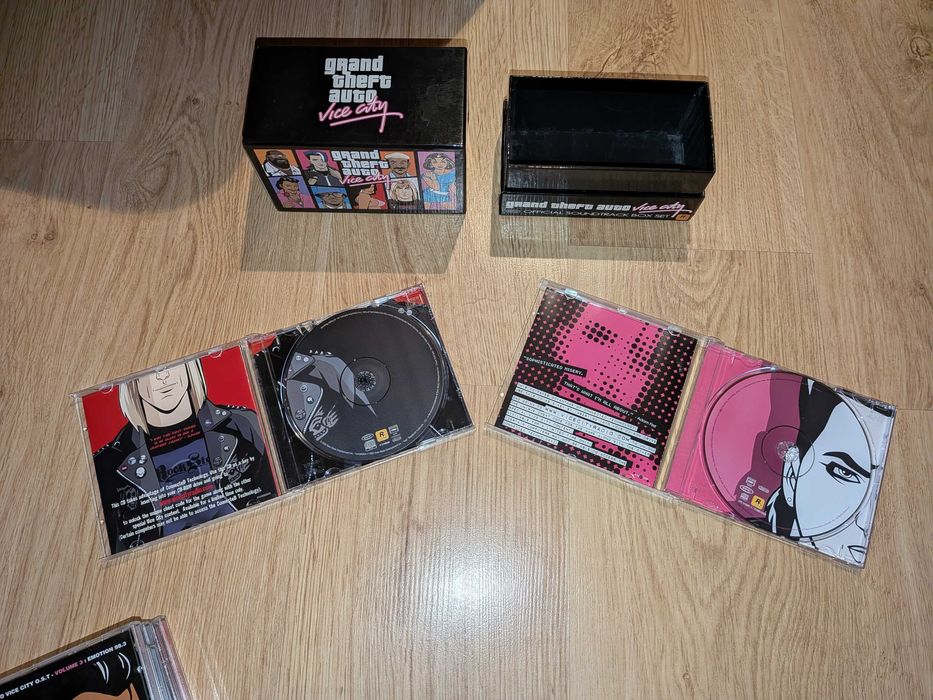 Rzadki Box z GTA Vice City - Komplet