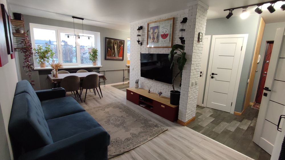 Трикімнатна  квартира центр, без комісії сушильна машина і посудомийка