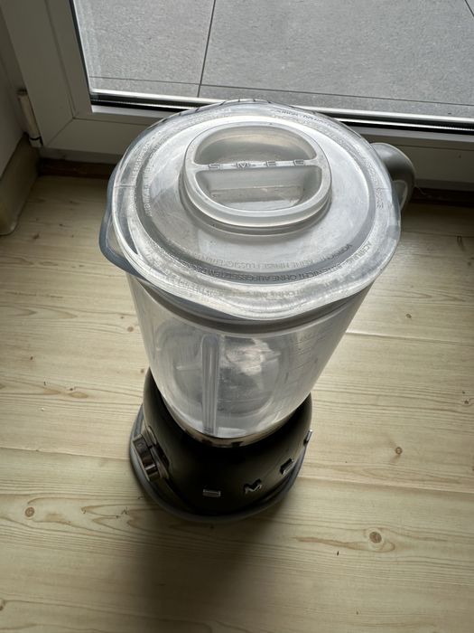 SMEG blender kielichowy