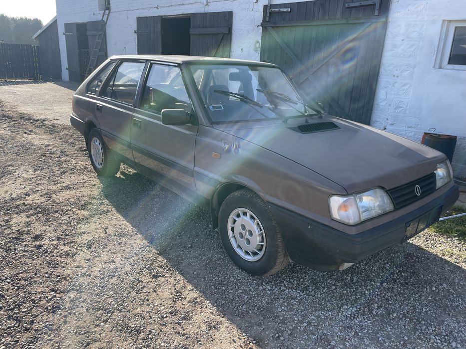 Sprzedam polonez caro 1,6GLE