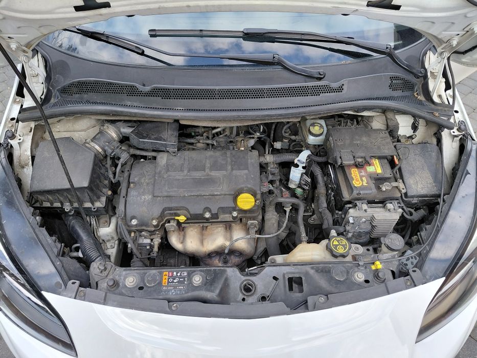 Opel Corsa E OPC Line Uszkodzony
