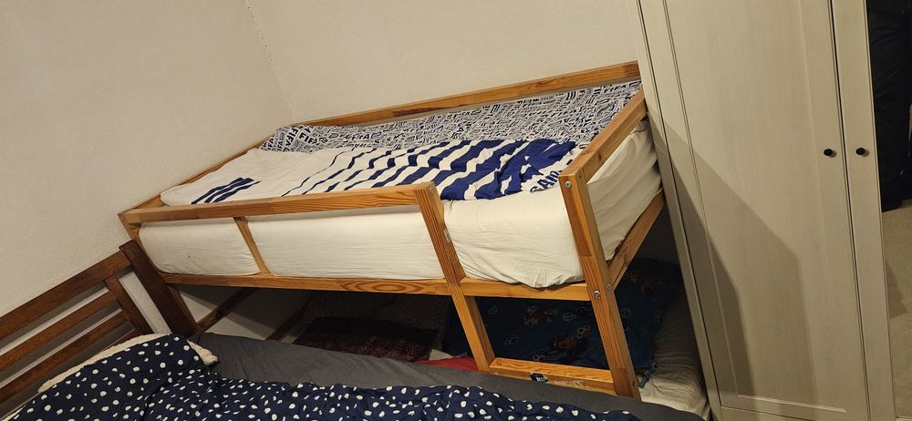 Łóżko piętrowe dla dzieci, 7drewniane, materace, pościel, komplet