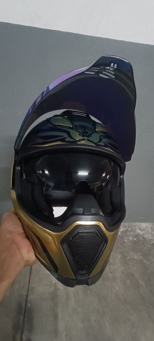 Capacete Icon Gold