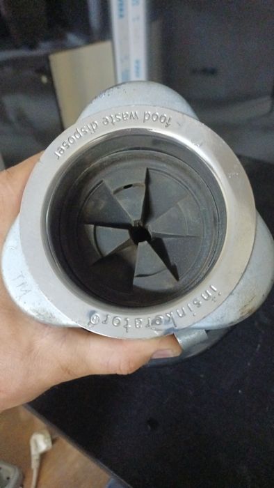 Измельчитель бытовых отходов подрібнювач харчових відходів
