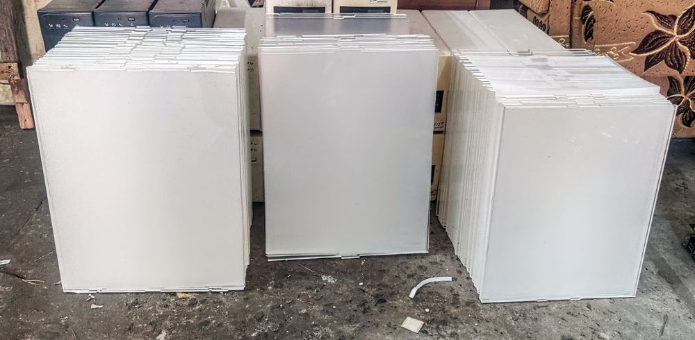 Продам оргстекло, читаем внимательно, есть количество