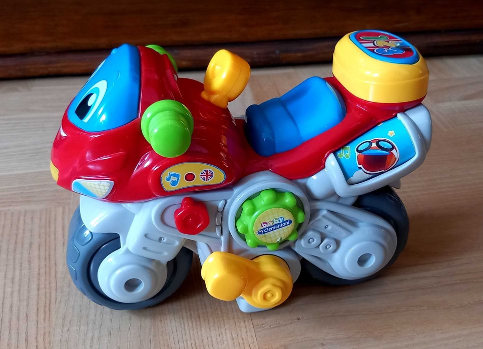 Interaktywny motor Baby Clementoni