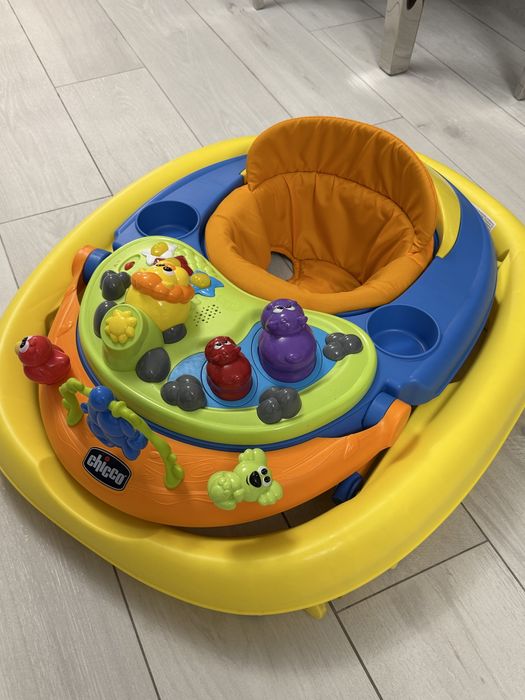 Ходунки chicco в ідеальному стані.