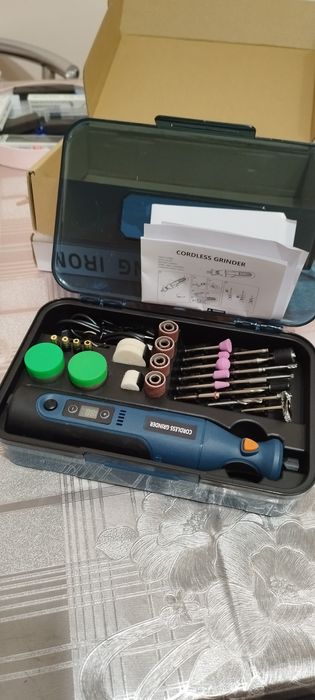 Гравер акамуляторний 50 в 1 ,Шліфувальна машина  7.4V