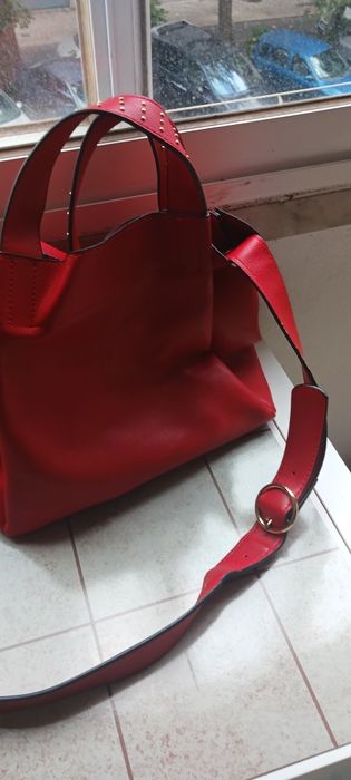 Malas novos,cor vermelha,