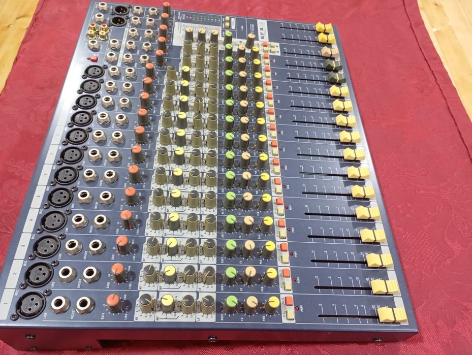 12 канальний мікшерний пульт Jb sound EFX12: 3 500 грн. - Студійне